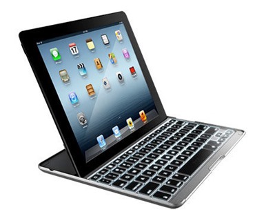 zaggkeys-proplus-hero-keyboard-with-ipad