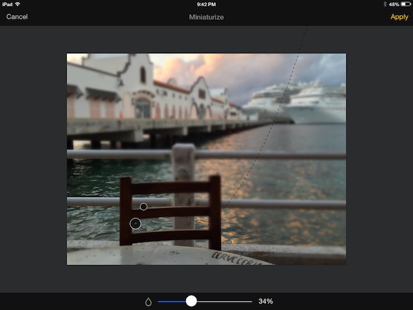 Adding blur in Pixelmator for iPad